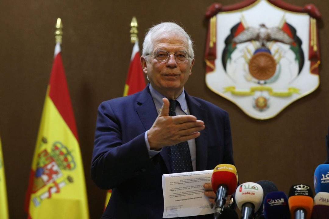 El ministro de Exteriores Josep Borrell comparece ante los medios tras su encuentro con su homólogo jordano este jueves.