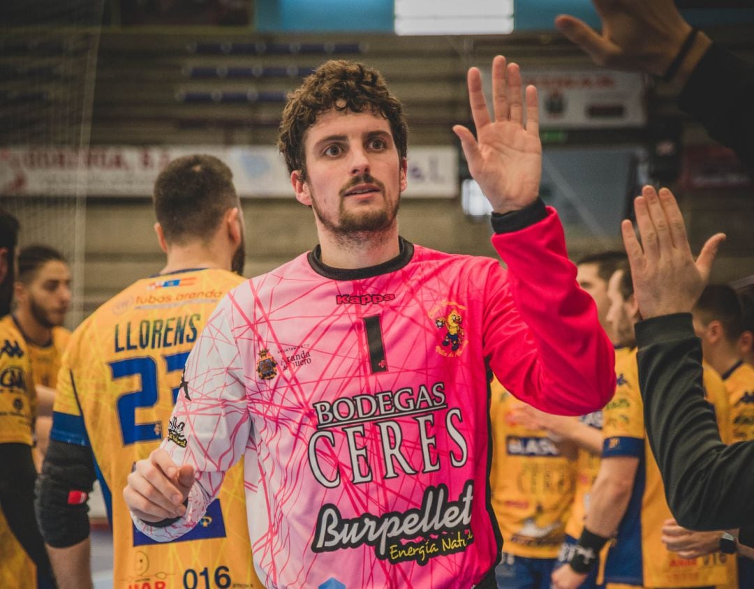 Luis de Vega durante una de las presentaciones del equipo esta temporada en el Príncipe de Asturias.