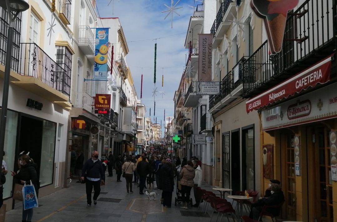 Imagen de la carrera Espinel en los días previos al inicio de las fiestas navideñas