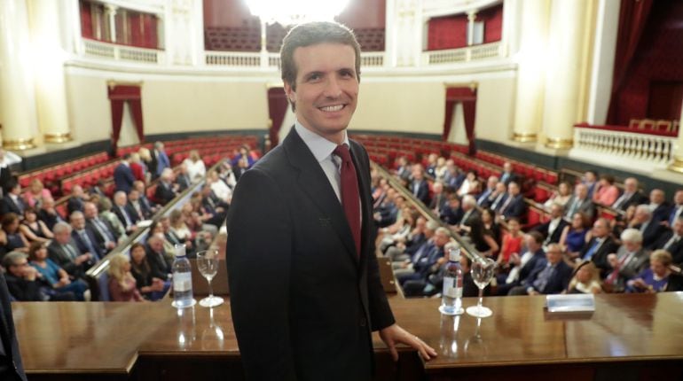 El presidente del Partido Popular, Pablo Casado, durante la reunión con el Grupo Popular del Senado, celebrada hoy.