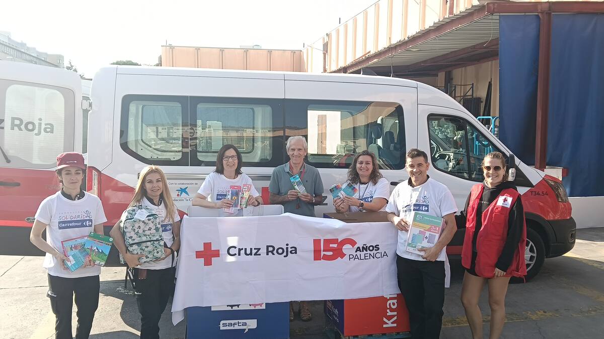 Fundación Solidaridad Carrefour entrega a Cruz Roja en Palencia más de 700 euros en material escolar