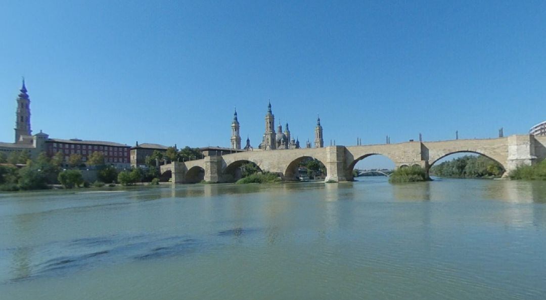 Puente de Piedra de Zaragoza