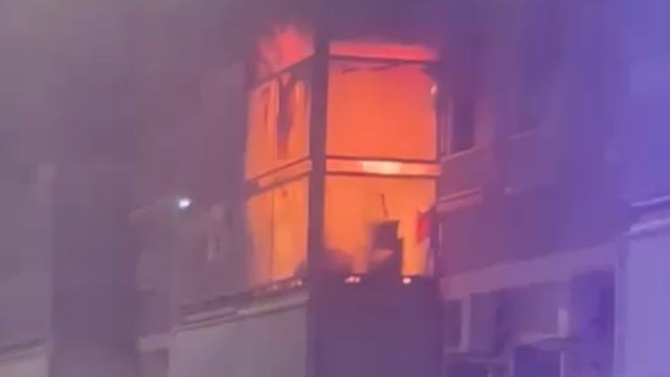 Incendio en un domicilio en el barrio Las 300 de Elda