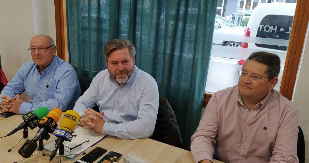 De izquierda a derecha: Vicent Crespo, Rafa Carrió y Vicent Català.