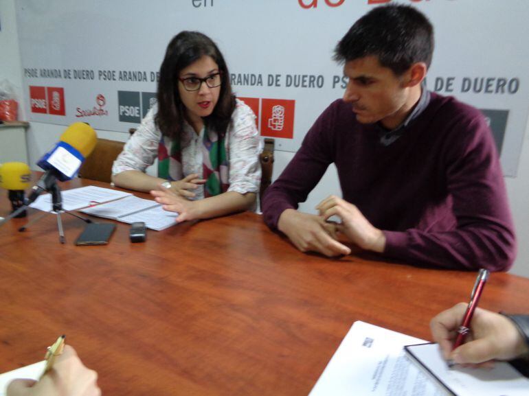 Mar Alcalde y Julían Rasero, concejales socialistas