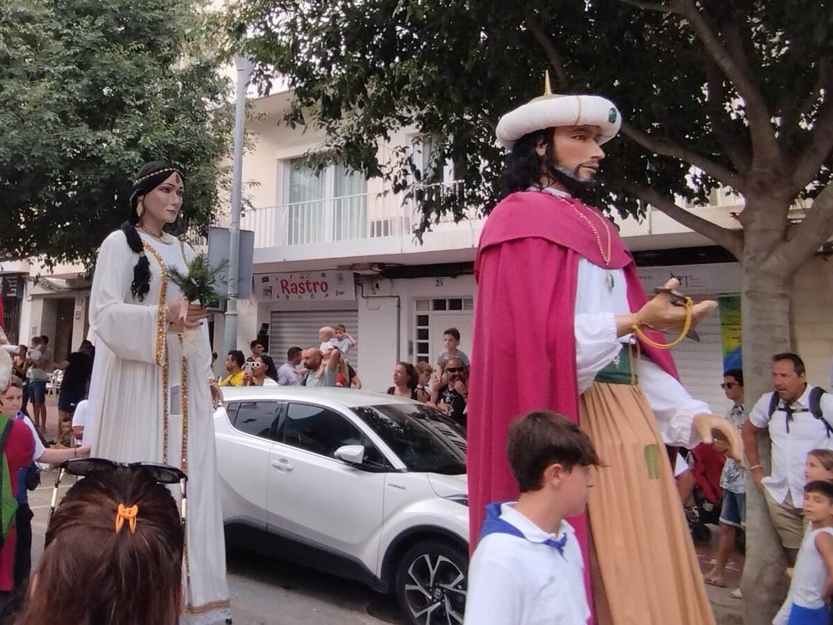 Romeria i Gegants animen el cap de setmana previ a les festes de Gràcia