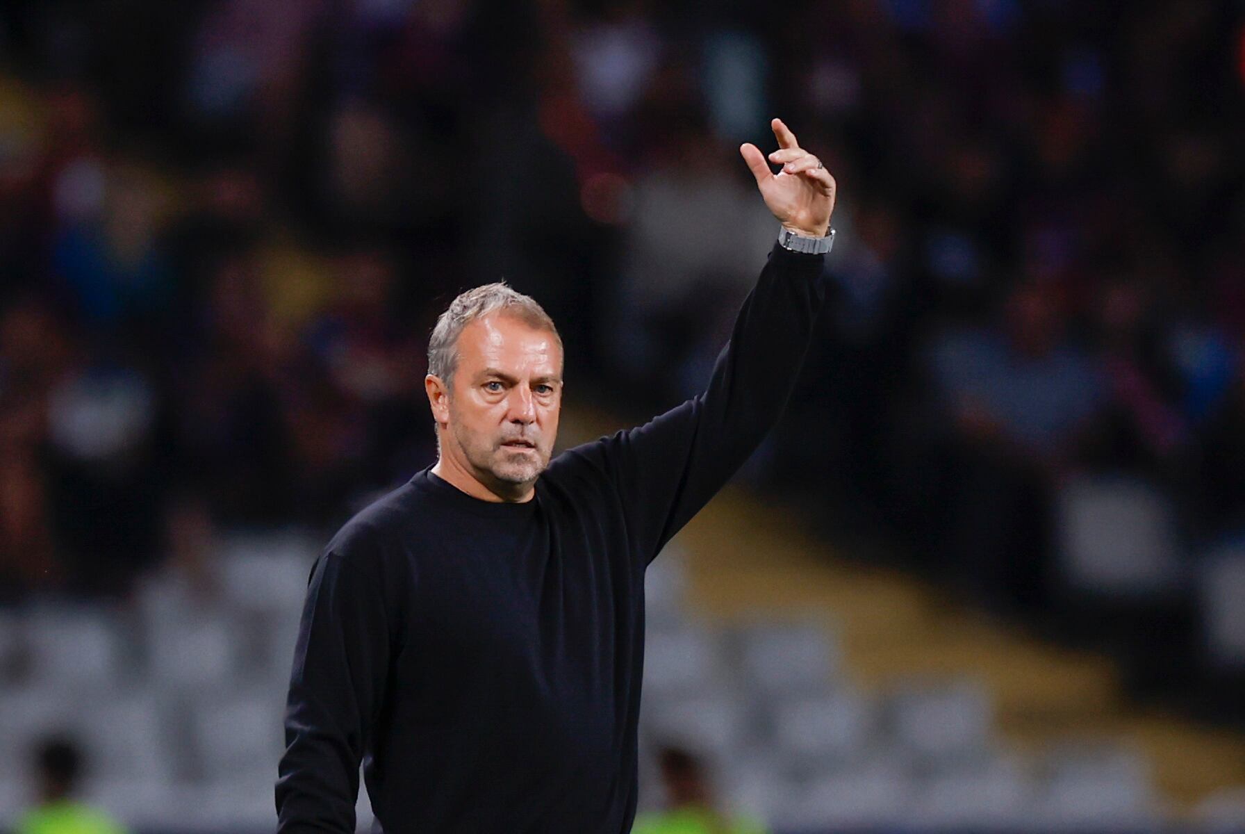 Hansi Flick durante el partido frente al PSG en Champions