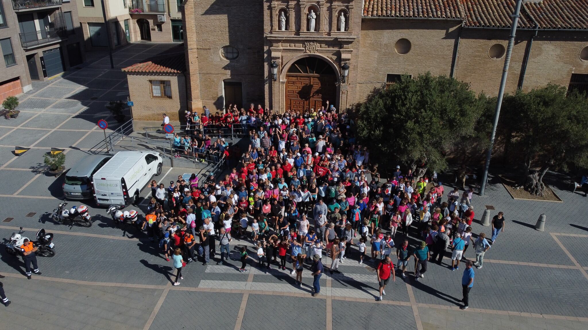 Participantes el año pasado en la marcha interbarrios. Foto: Ayuntamiento de Barbastro