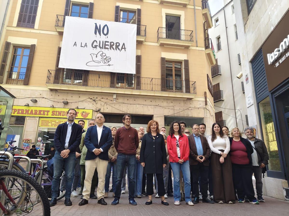 Armengol acusa a PP y Vox de alinearse con Trump ante el conflicto bélico