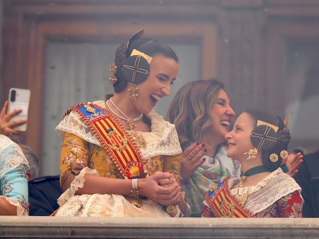 Segunda mascletà de las Fallas 2026 con firma de Hermanos Sirvent dedicada a su padre