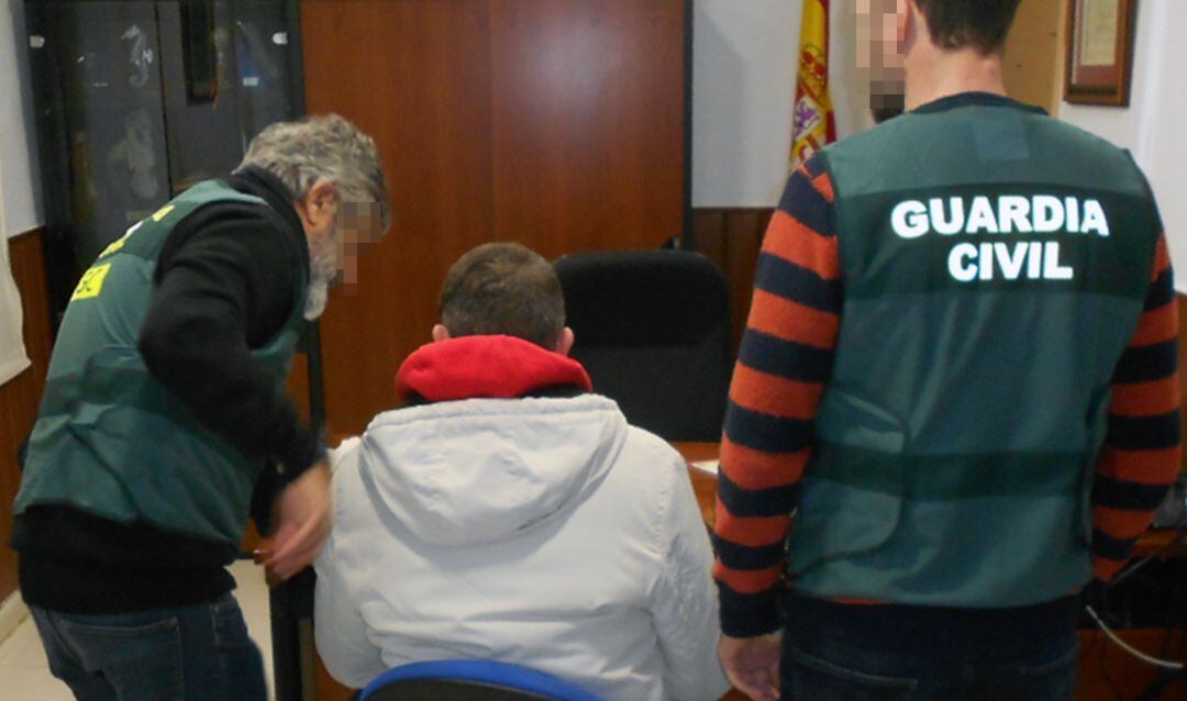 La Guardia Civil detiene a un vecino de Águilas por delito de odio