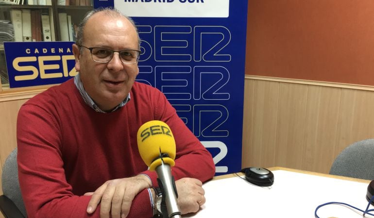 José Pedro Flores, alcalde de Cubas de la Sagra, ha pasado por nuestros estudios unos días antes de la festividad de Santa Juana