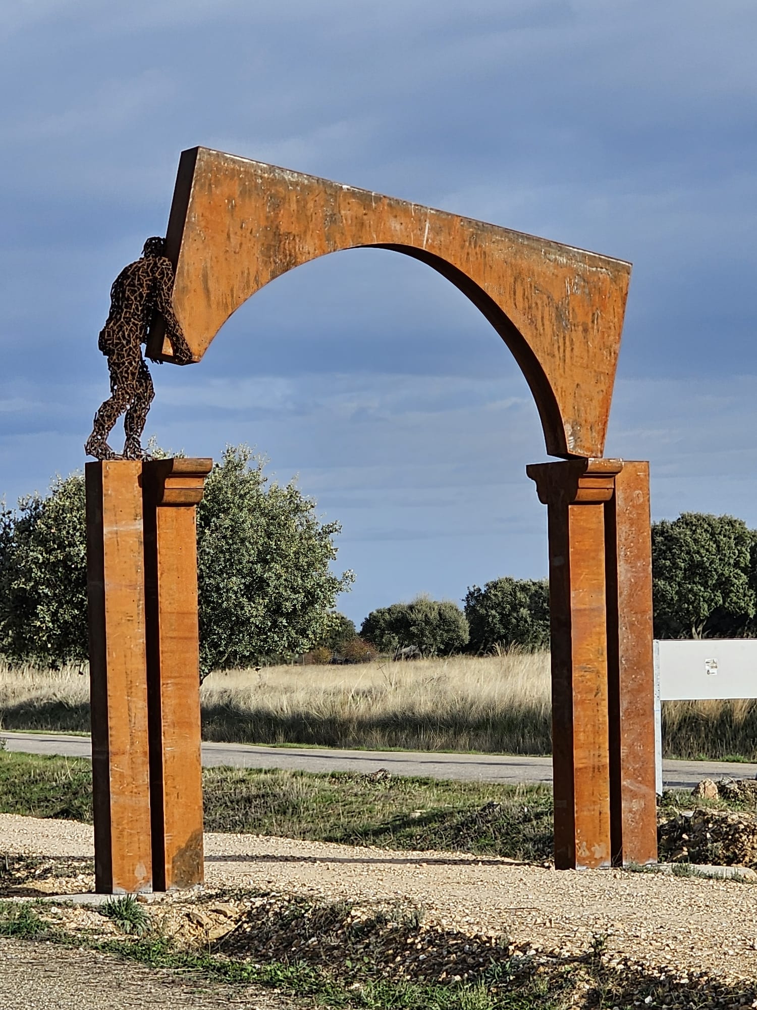 Arco de Amancio González en Santa Catalina de Somoza