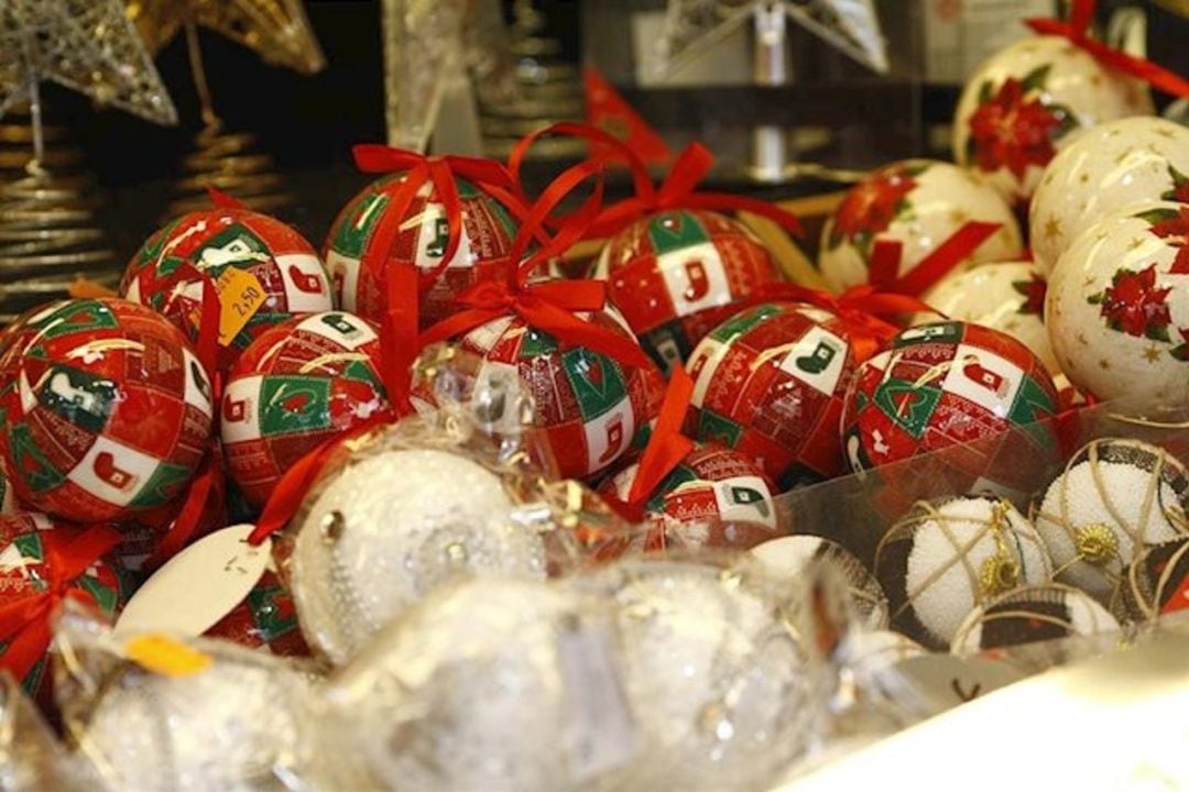 Productos de Navidad en el mercado.