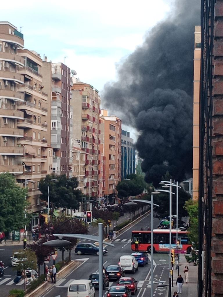Incendio en una la calle Tenor Fleta de Zaragoza