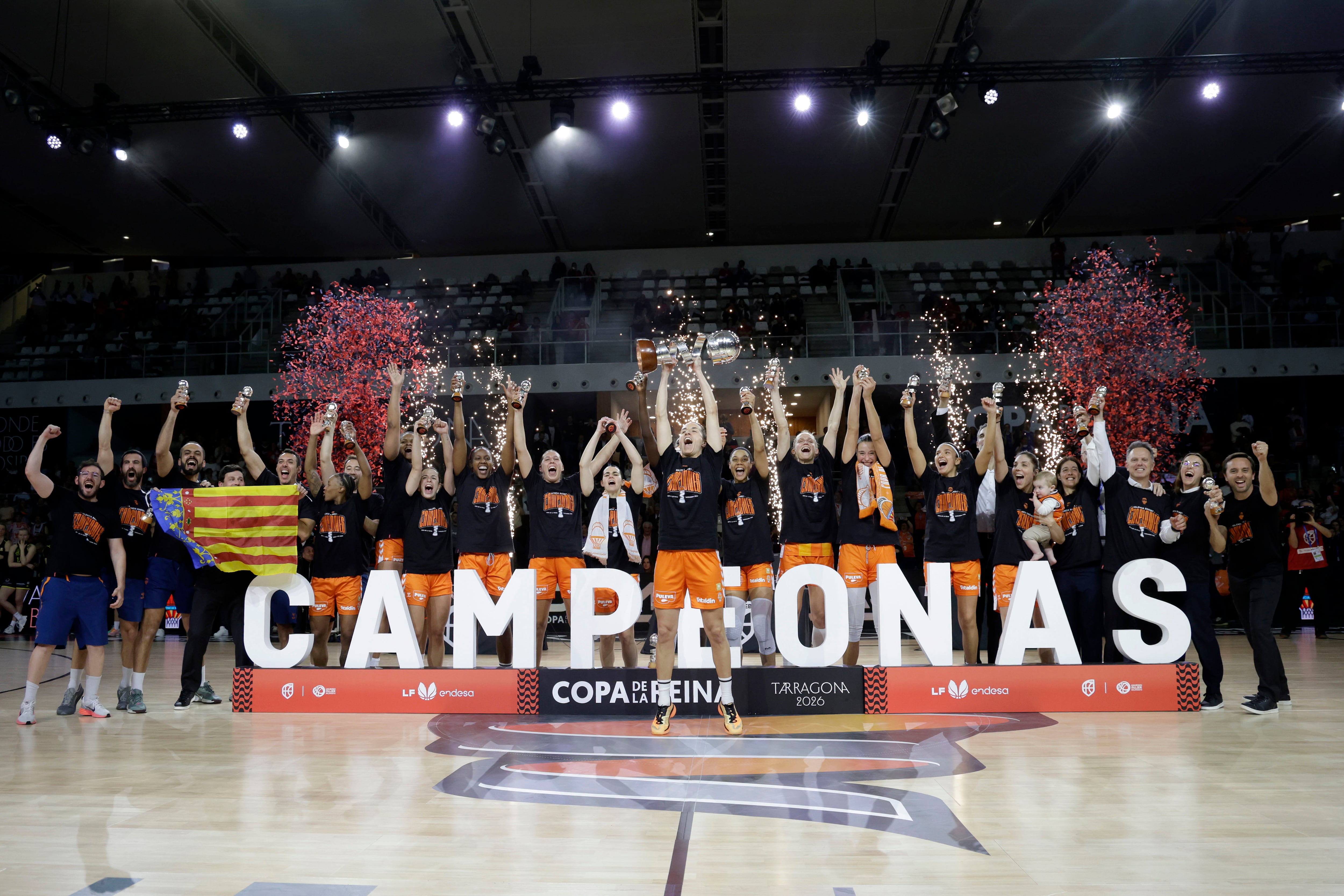 El Valencia Basket, campeón de la Copa de la Reina tras vencer en la final a Hozono Global Jairis