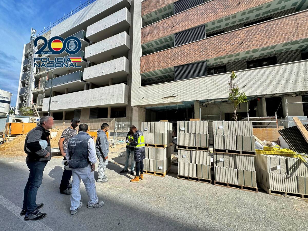 Desmantelada en Zaragoza una red que defraudó medio millón de euros con falsos contratos