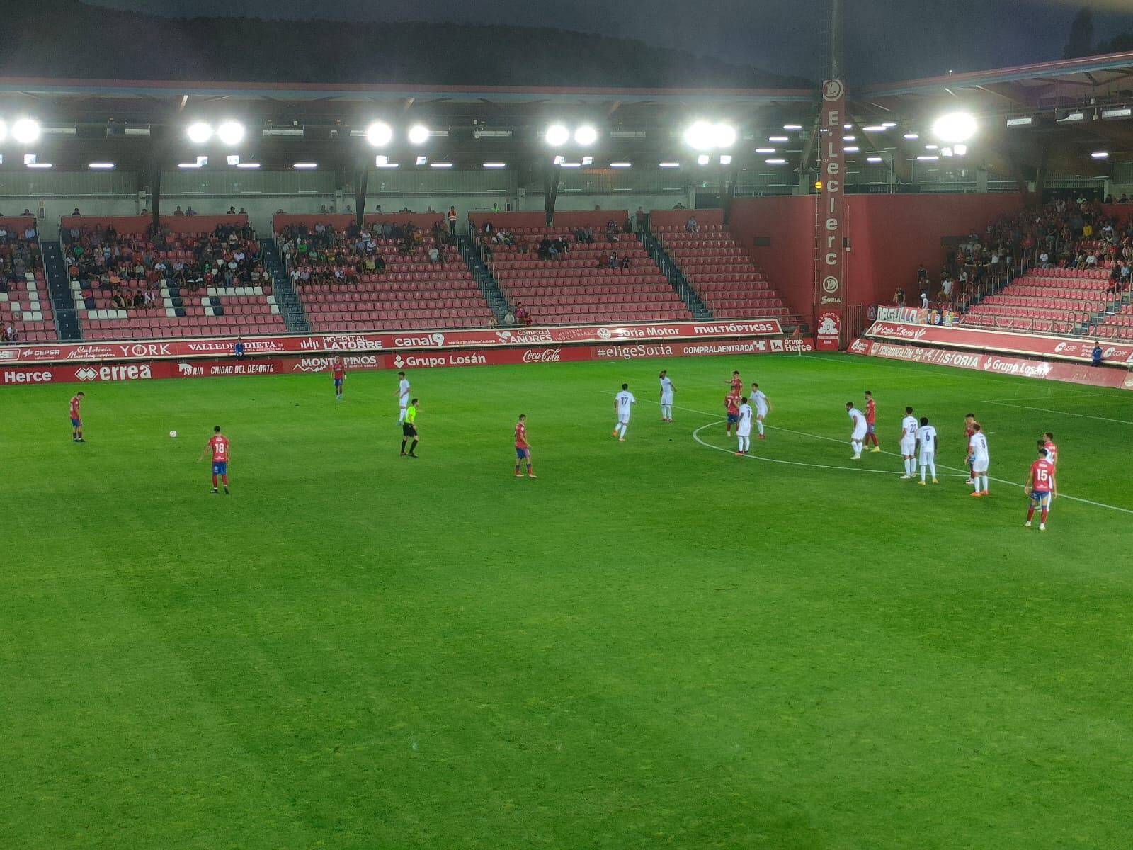 El Numancia cae ante el Intercity en Los Pajaritos.