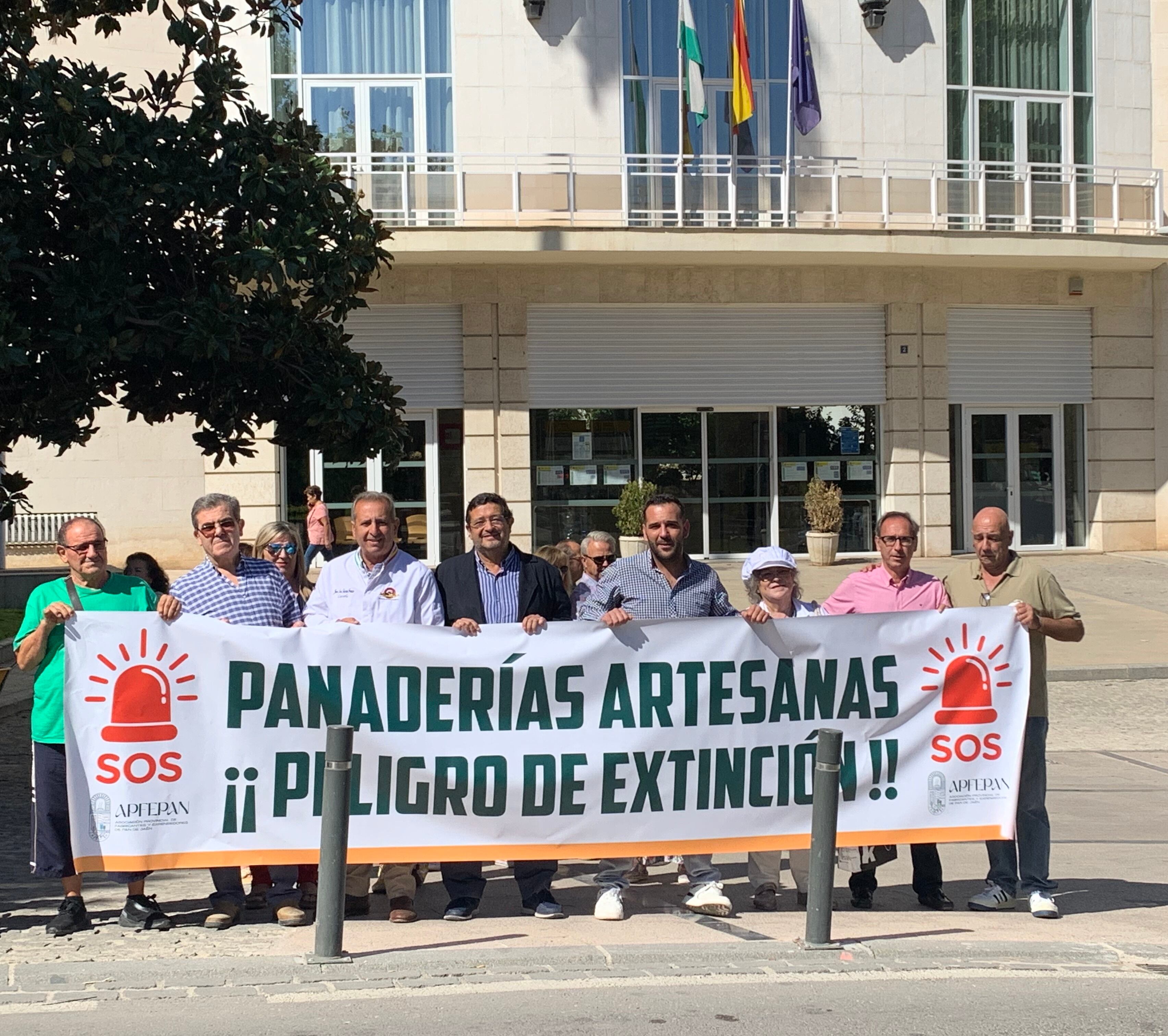 Los panaderos de Jaén, en una anterior concentración ante la subdelegación