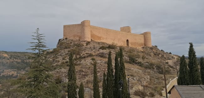 Castillo de Enguídanos (Cuenca).