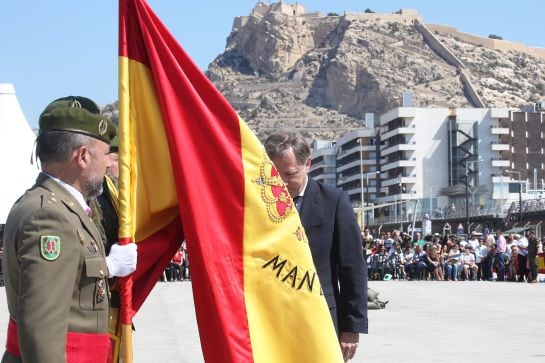 Jura de bandera del delegado del Gobierno, Juan Carlos Moragues