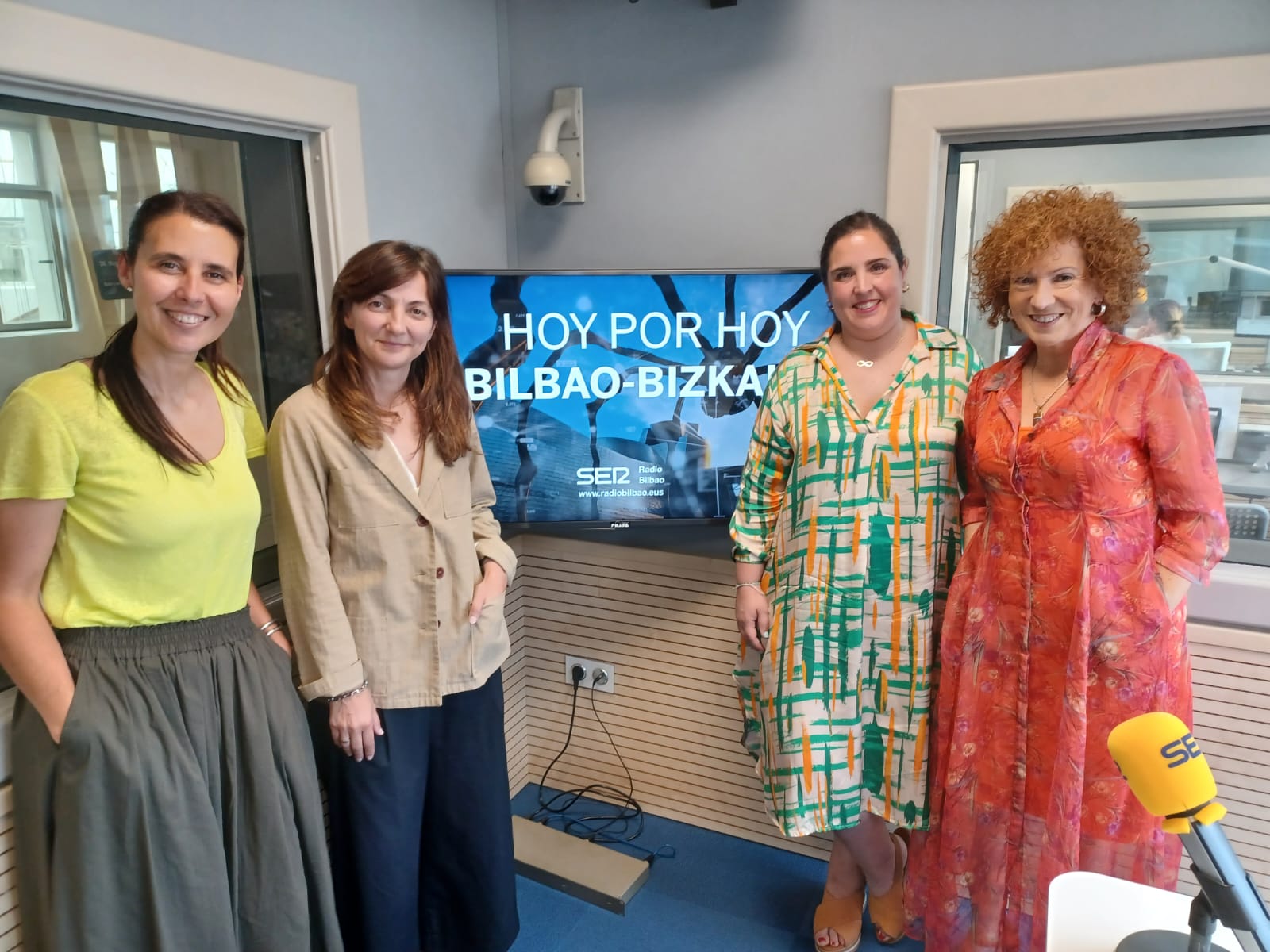 Las orientadoras de las tres universidades vascas junto a Azul Tejerina.