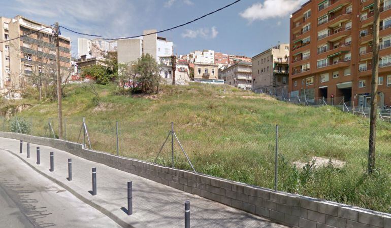 Imatge del descampat on hi ha hagut la baralla.