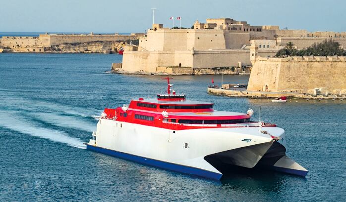 Fast Ferry 'Poniente Jet'