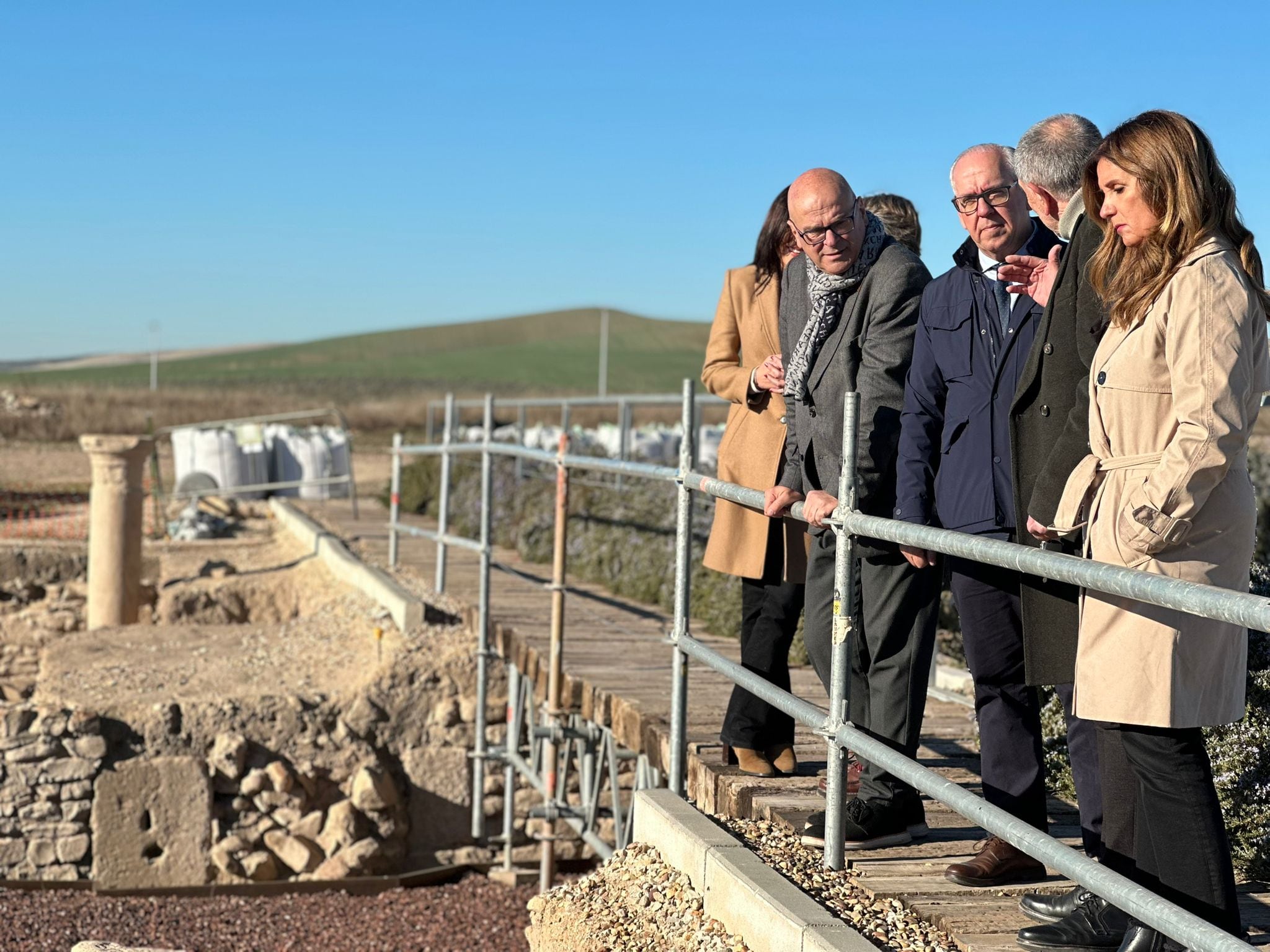 Visita institucional al yacimiento de Cástulo.