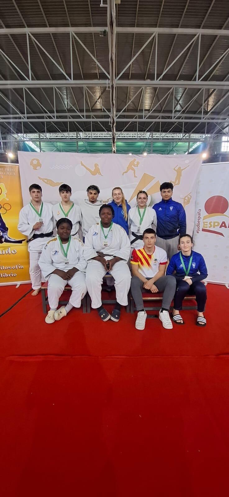 Judocas binefarenses en Tomelloso. Foto: CJ Binéfar