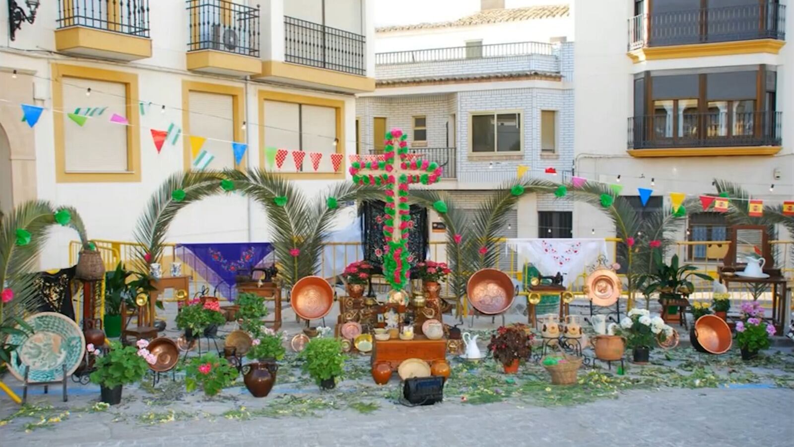 Imagen de archivo de las cruces de mayo en Porcuna