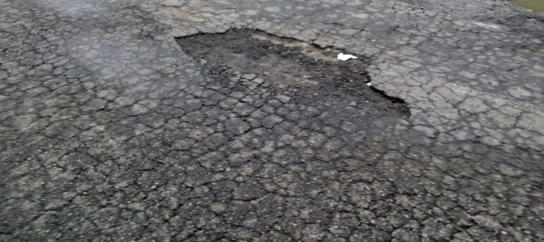 Una imagem de uno de los baches enviada por una oyente