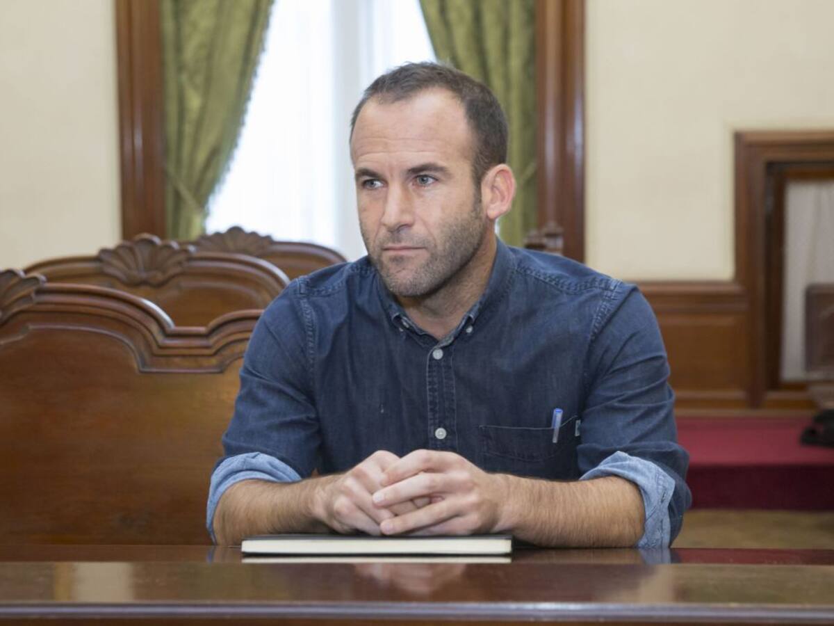 Borja Izaguirre toma posesión como concejal del Ayuntamiento de Pamplona
