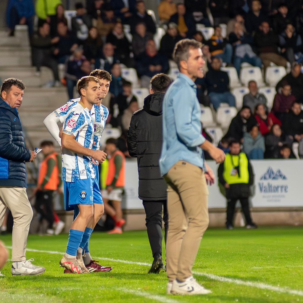 Movimientos en el banquillo del CF Talavera