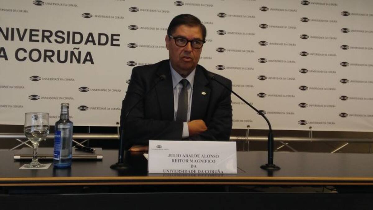 Entrevista a Julio Abalde, rector de la UDC (27/05/2020)