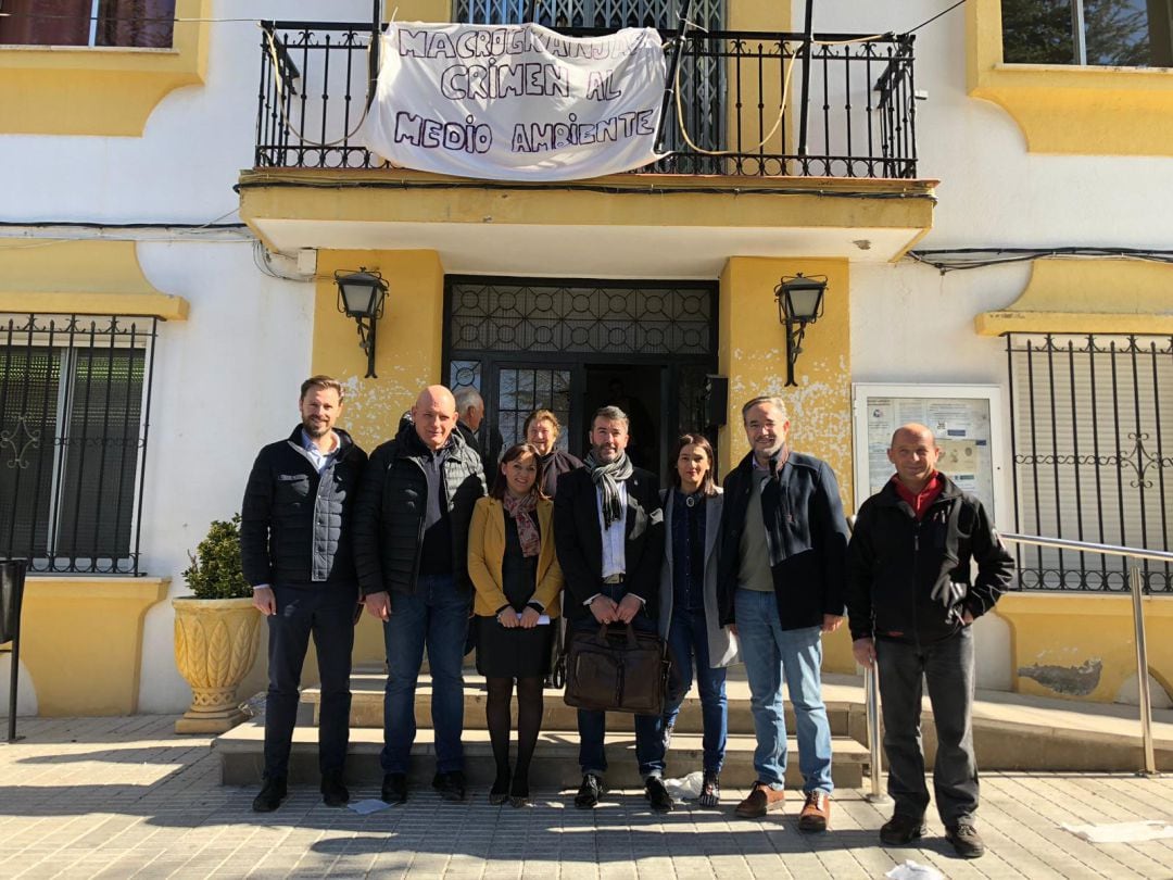 Parlamentarios socialistas en Cuevas del Campo