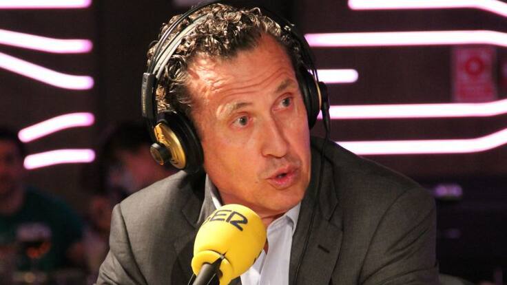 Valdano, en 'El Larguero': 'Messi es demasiado joven para echarse tan atrás'
