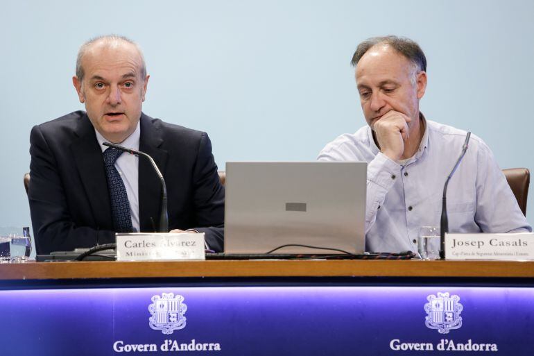 Carles Àlvarez Marfany i Josep Casals en roda de premsa a Govern