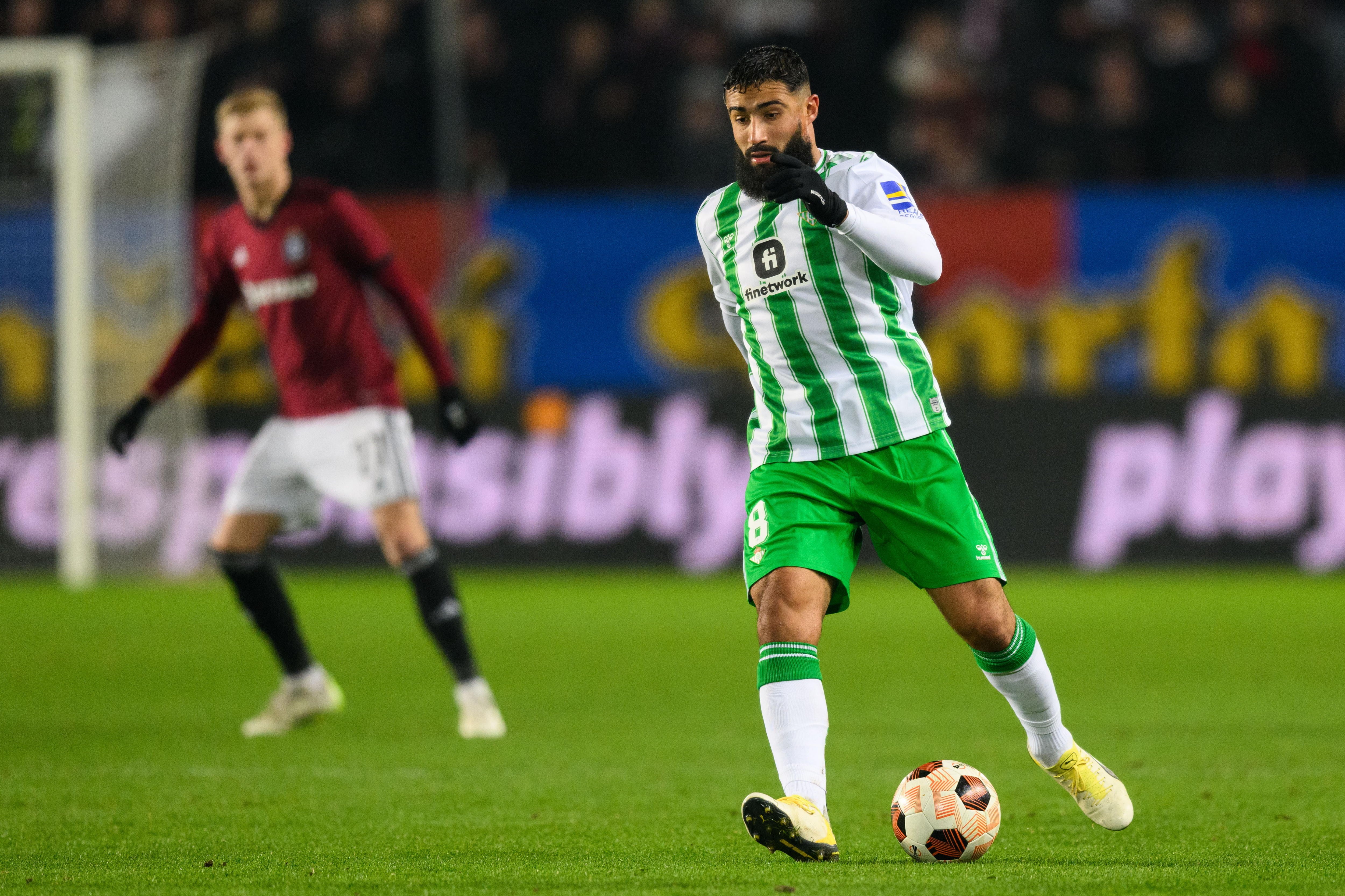 Prague (Czech Republic), 30/11/2023.- Nabil Fekir of Real Betis in action during the UEFA Europa League group C match between Sparta Prague and Real Betis in Prague, Czech Republic, 30 November 2023. (República Checa, Praga) EFE/EPA/VLASTIMIL VACEK
