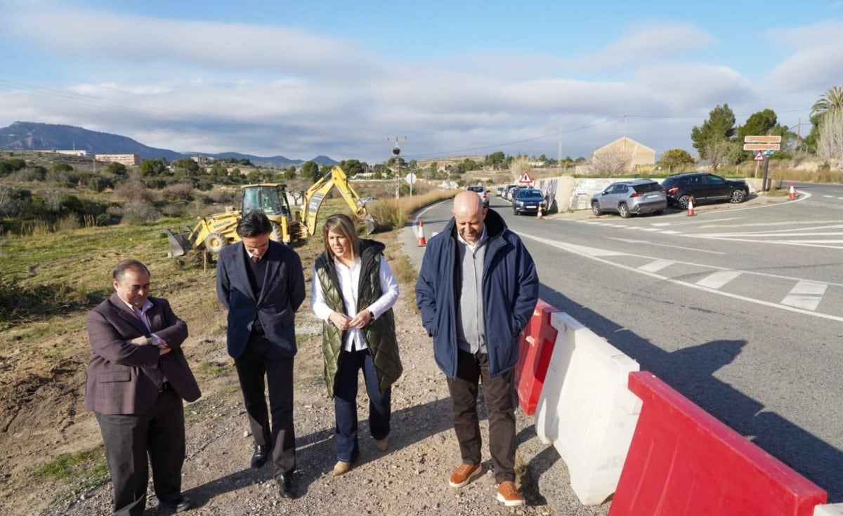 La rotonda de El Portús eleva a 11,4 millones las inversiones para conectar el casco urbano con la zona oeste en los últimos 4 años