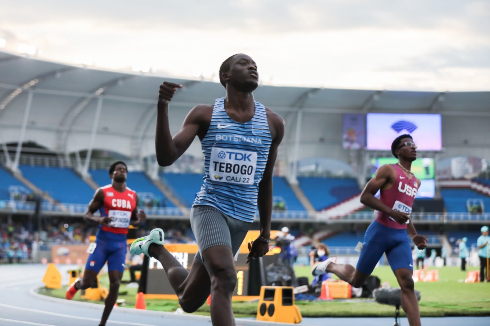 Tebogo logra el récord mundial sub-20