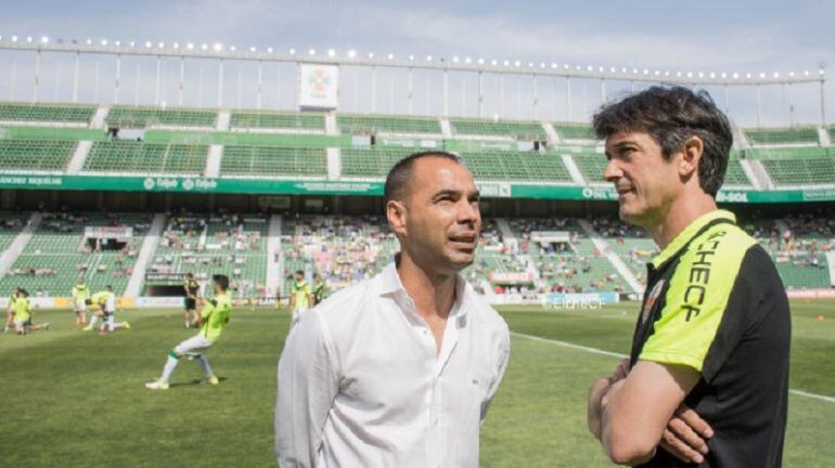 Pacheta, a la derecha, junto al director deportivo del Elche, Jorge Cordero
