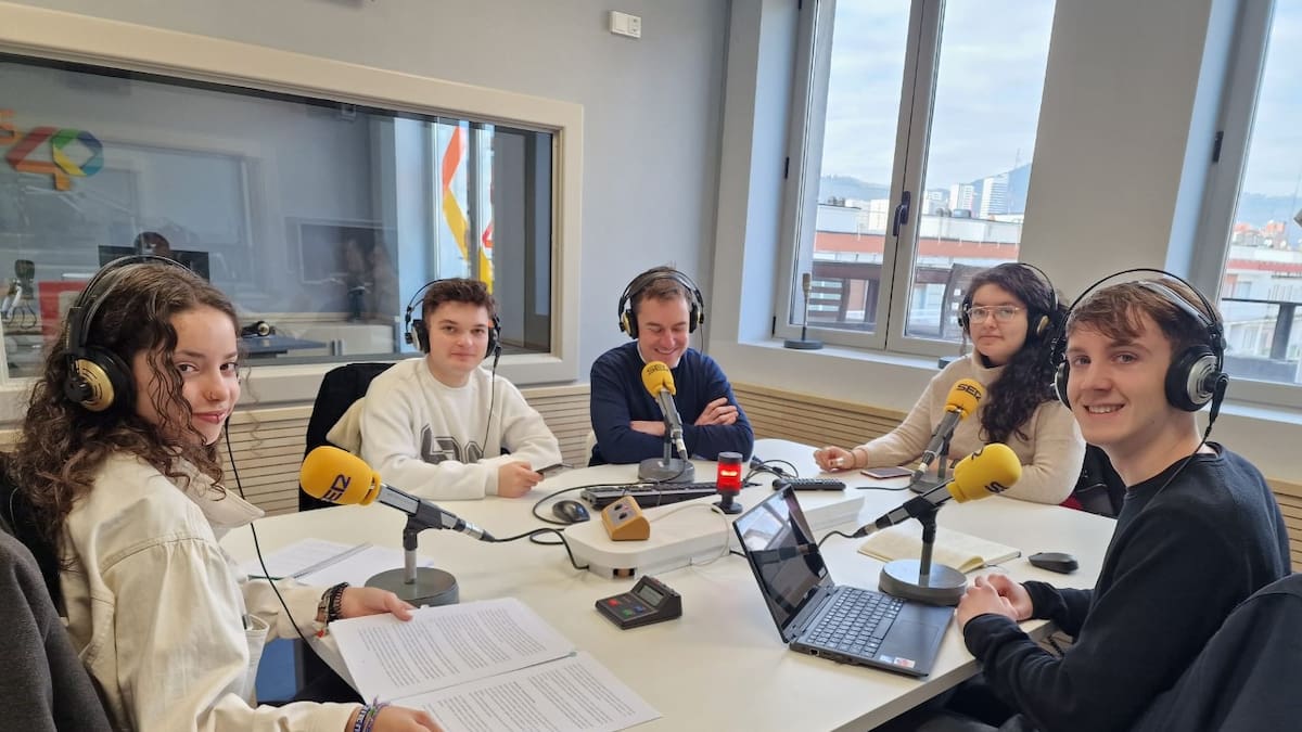 Alumnos de la UPV enmiendan la Ley de Educación: "Hay un abismo entre lo que se plasma en la Ley y lo que llega a las aulas"