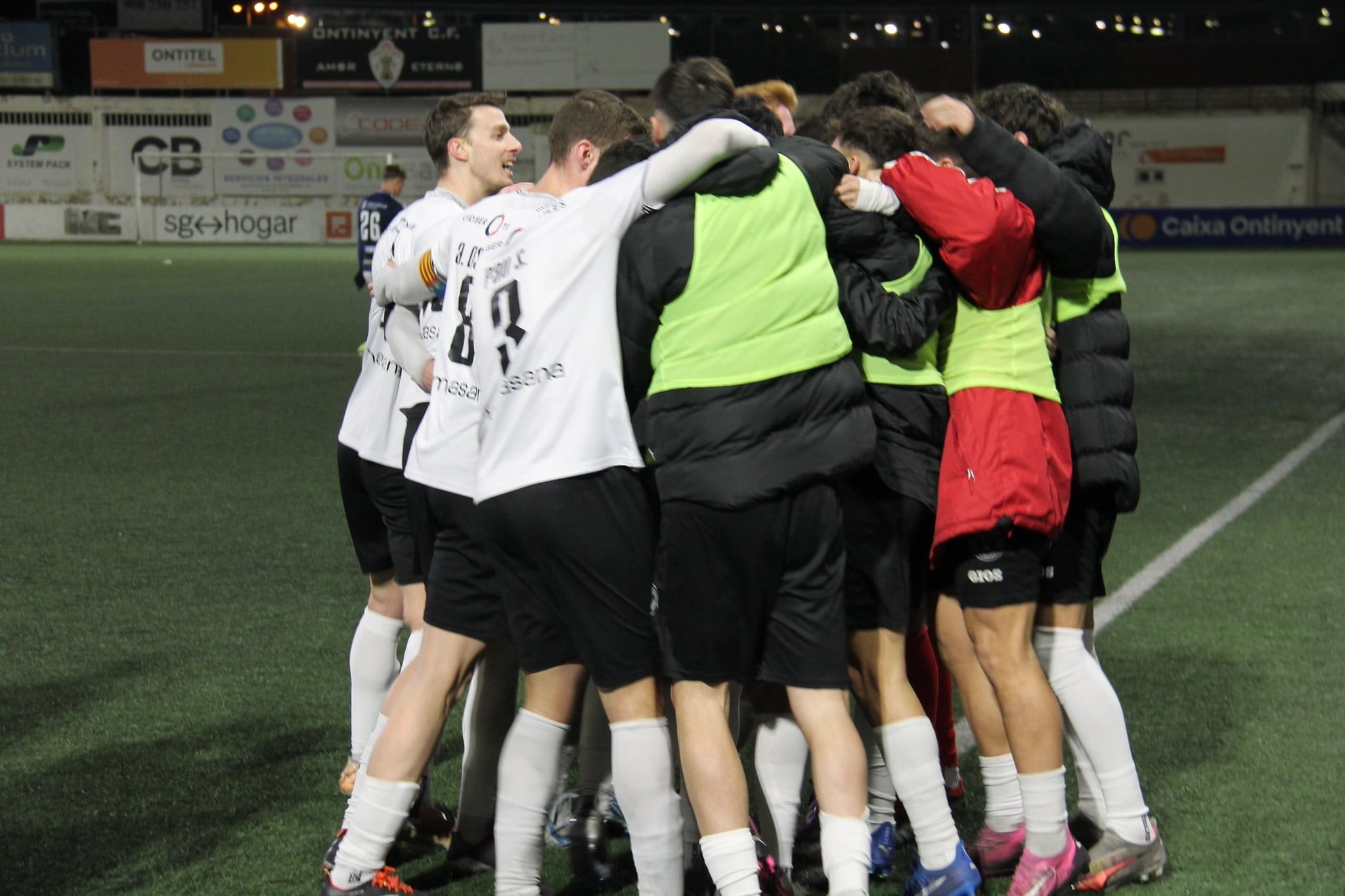 Celebración del primer gol del Ontinyent 1931