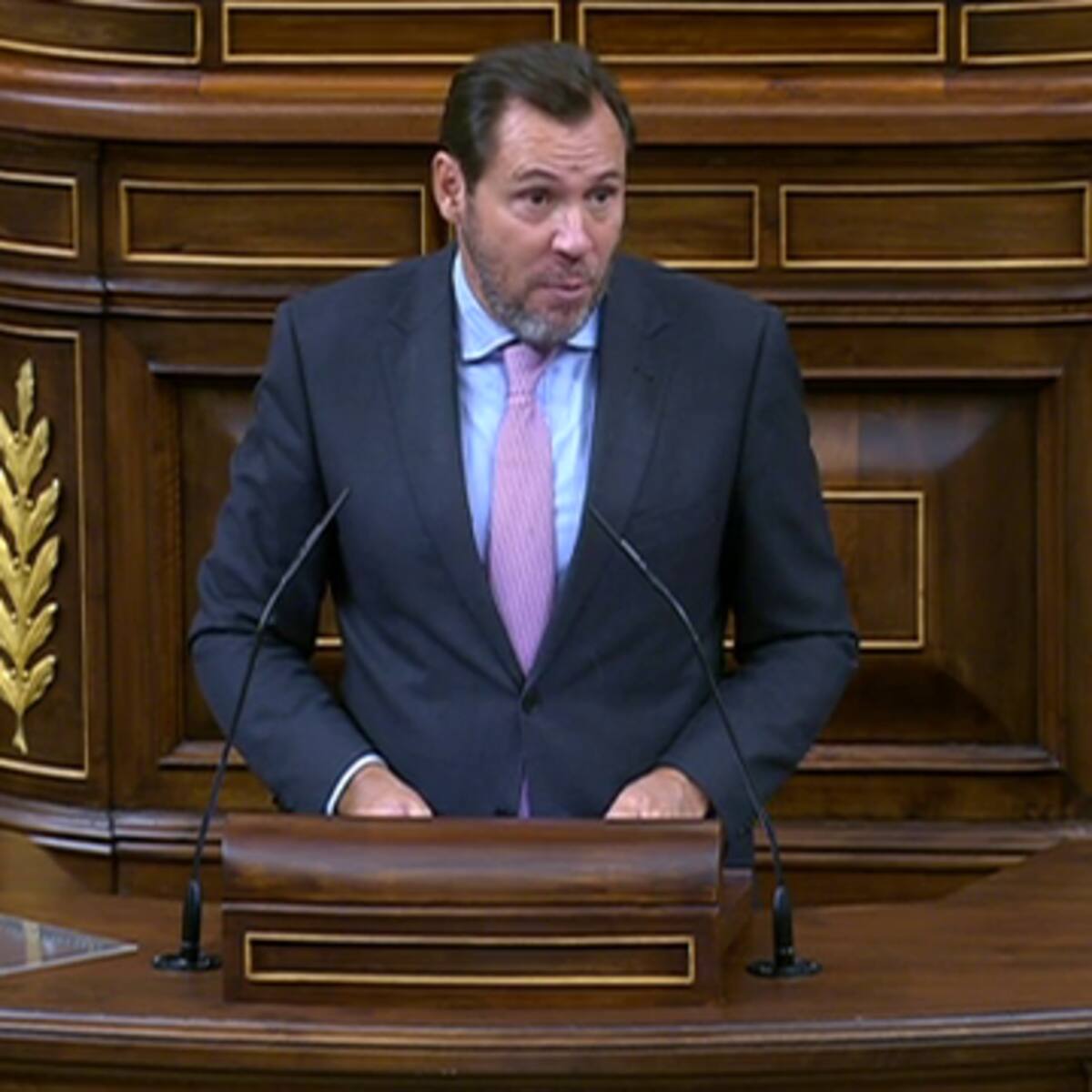 Oscar Puente tacha de "absurda e infantil" la polémica por la falta de AVE en Málaga esta Semana Santa