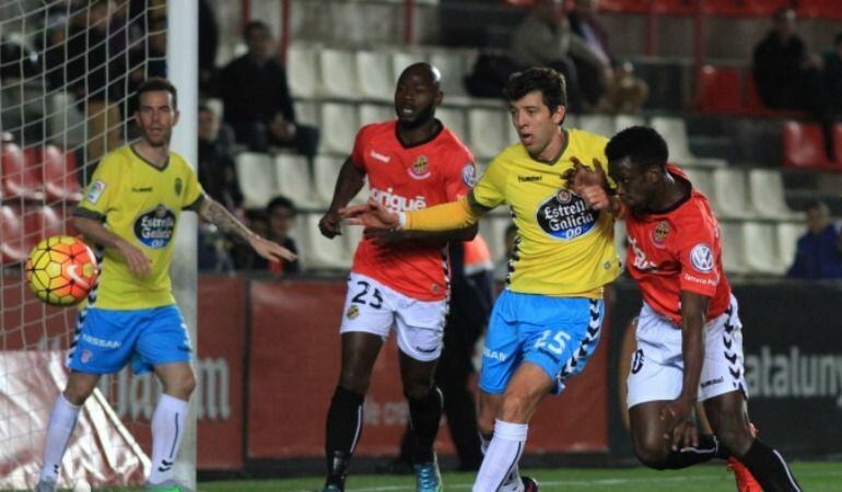 El Nástic visita Mendizorroza este domingo por la tarde.