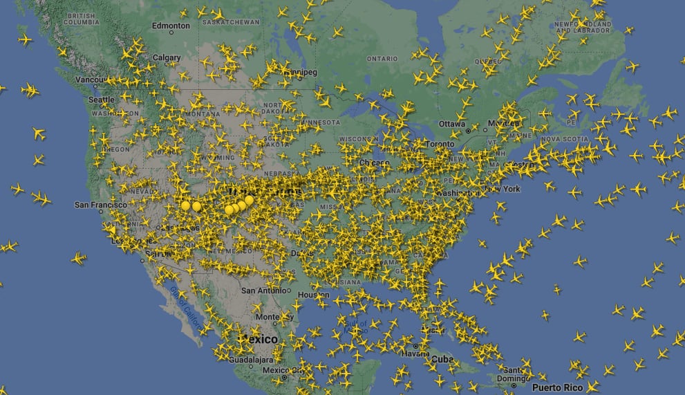 Imagen del tráfico aéreo sobre EEUU en tiempo real.