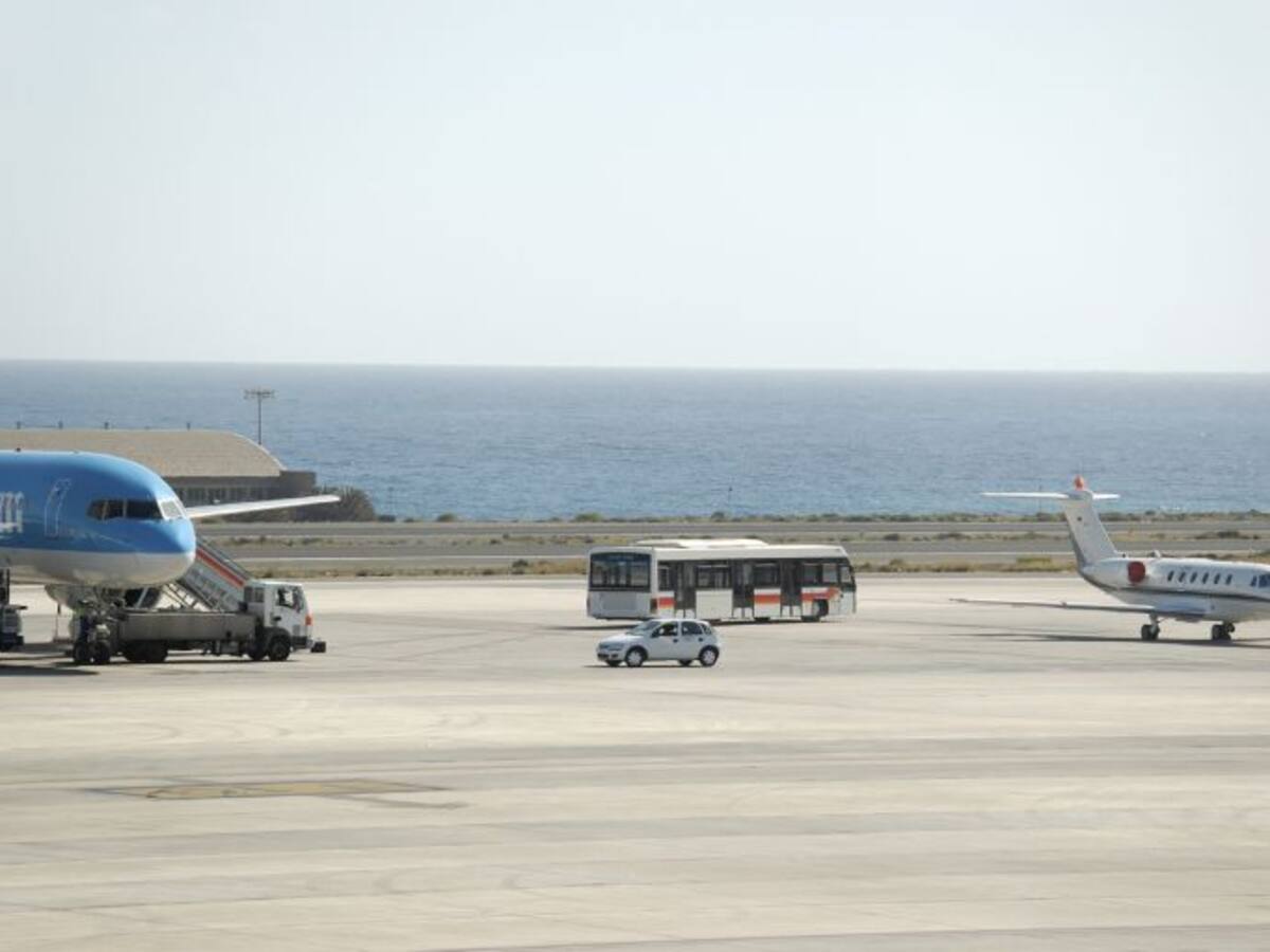 Los sindicatos desconvocan la huelga en Aena