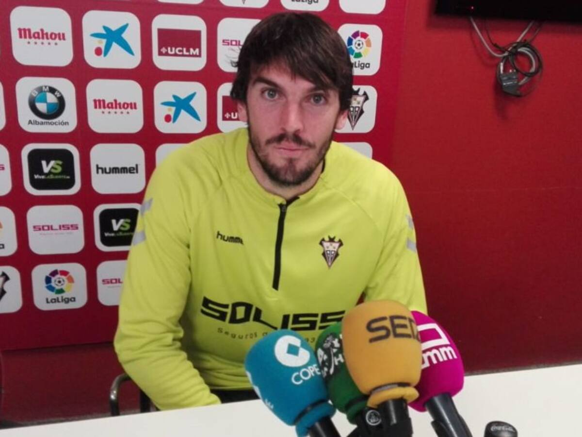 Eugeni: "Lo que quiero es jugar, el entrenador me da libertad en el campo"