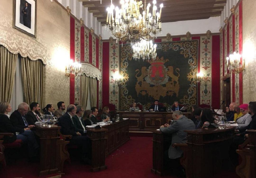 Sesión plenaria en el Consistorio antes del confinamiento por la pandemia